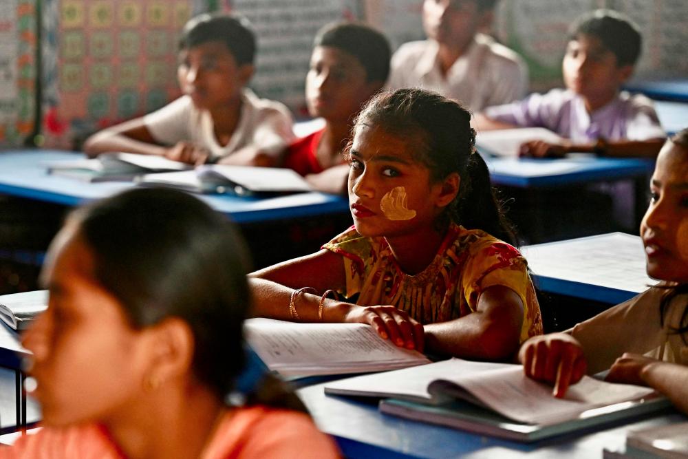 Songs of praise: Rohingya sing Myanmar anthem 5 years after exodus Songs of praise: Rohingya sing Myanmar anthem 5 years after exodus
