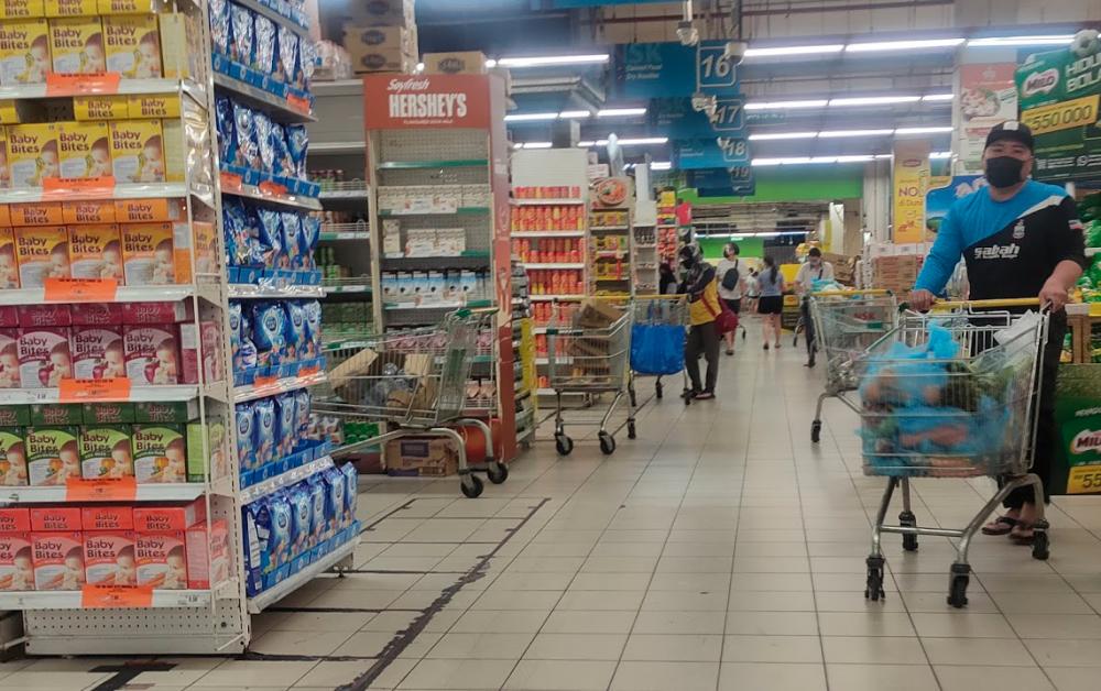 Spot checks find 406 damaged, expired food items still on shelves: JKNS