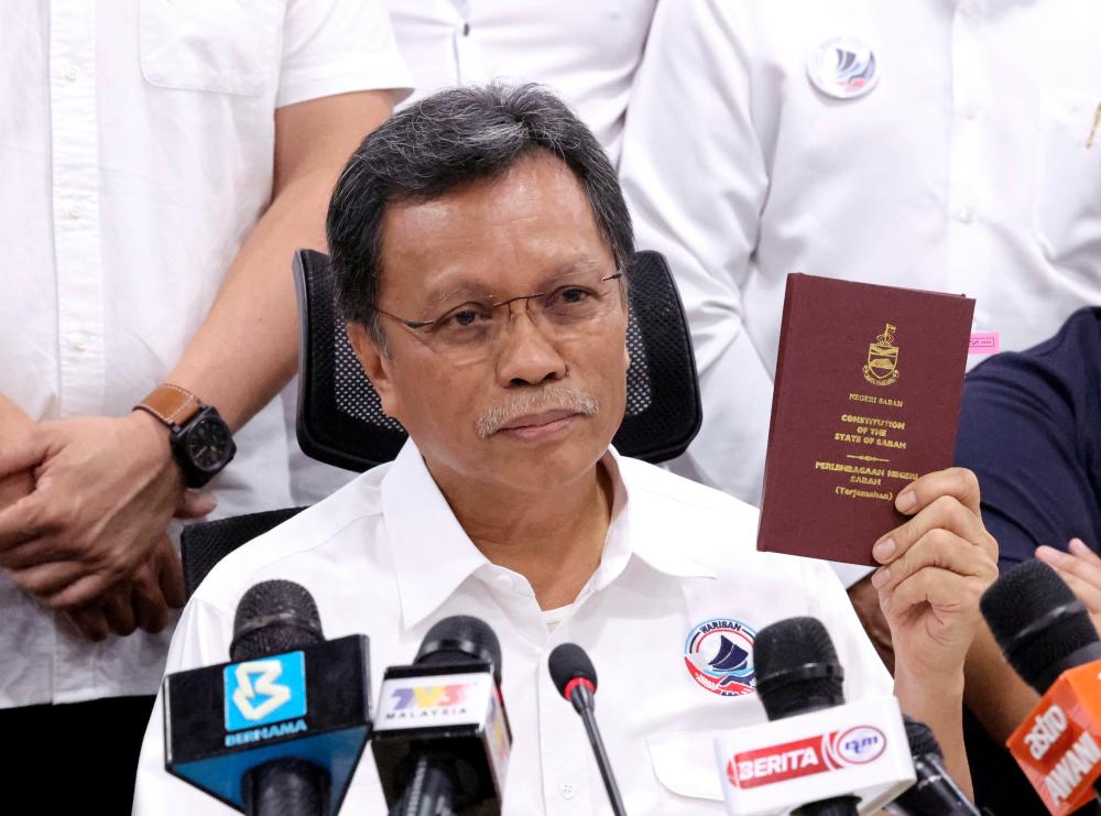 Stick to the law to determine position of Sabah CM: Shafie Apdal Stick to the law to determine position of Sabah CM: Shafie Apdal