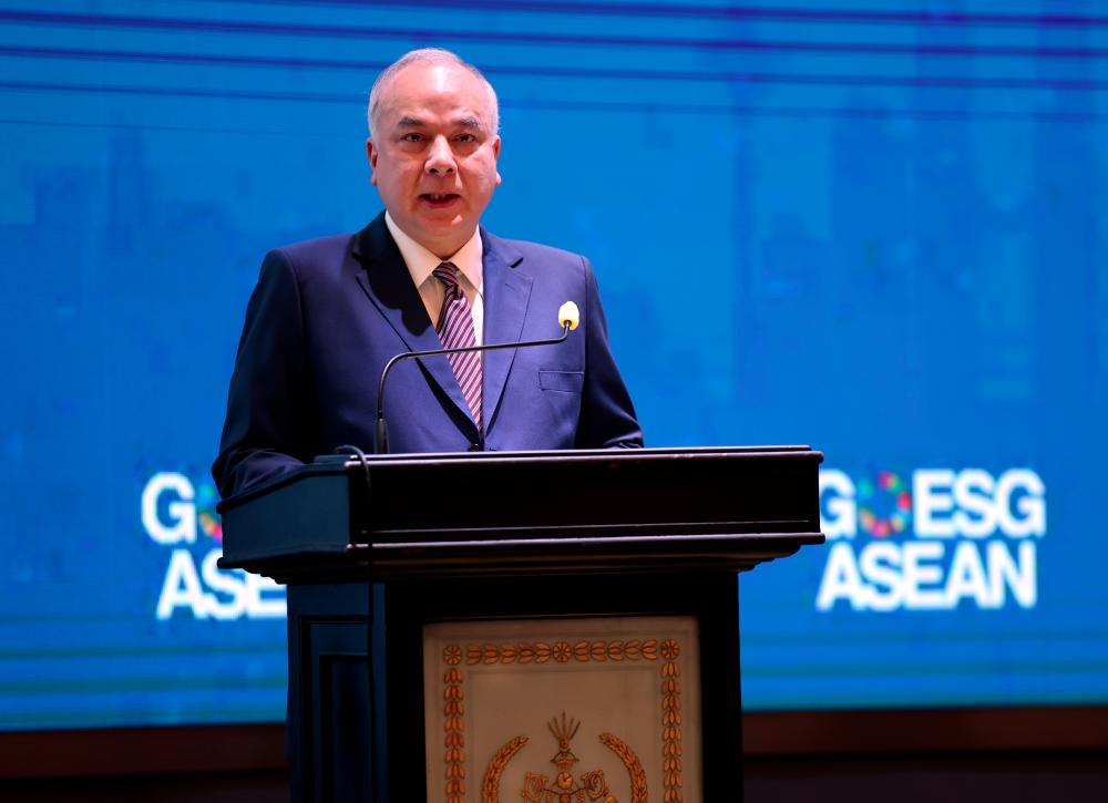 Sultan Nazrin calls on corporations to set up CSOD online platform