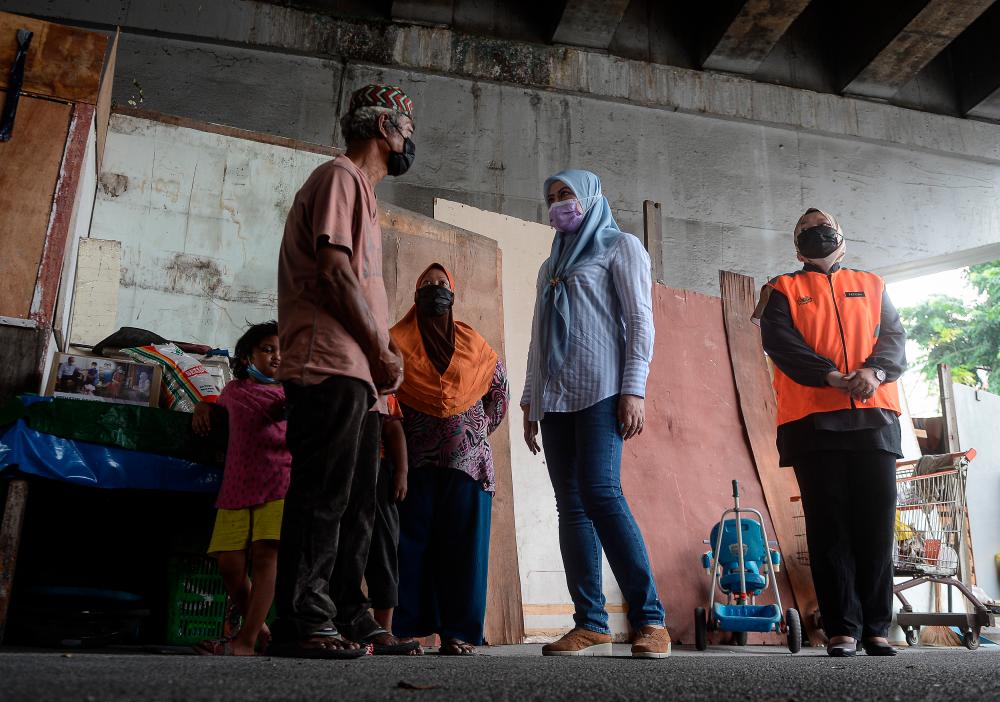 Suriaâs family to be given temporary shelter at Sri Johor Flat â Rina Harun