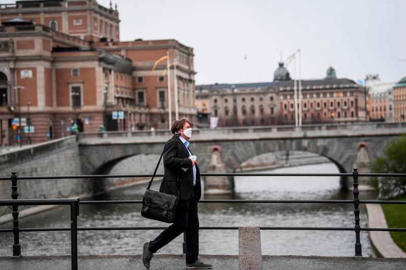 Swedenâs health agency seeks delay in easing of pandemic restrictions