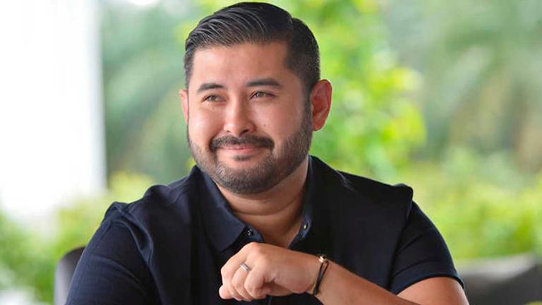 TMJ puts Valencia football club in his sights