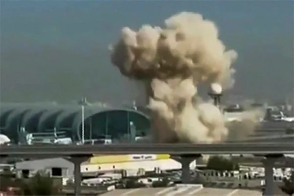 Dubai airport briefly closed as Iran barrage hits Gulf