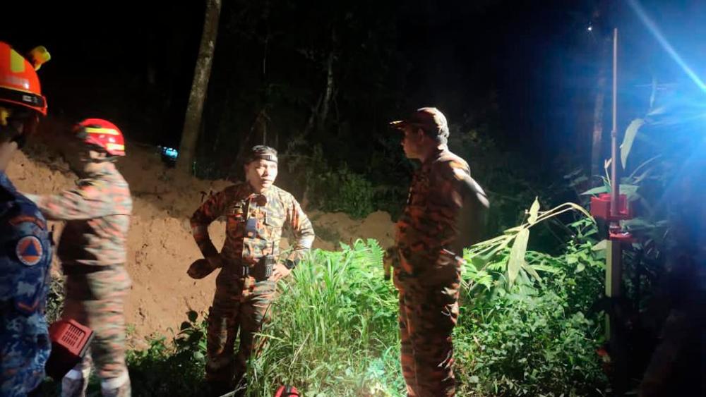 Tanah runtuh: PM arah misi mencari dan menyelamat dibuat secara rapi, menyeluruh Tanah runtuh: PM arah misi mencari dan menyelamat dibuat secara rapi, menyeluruh