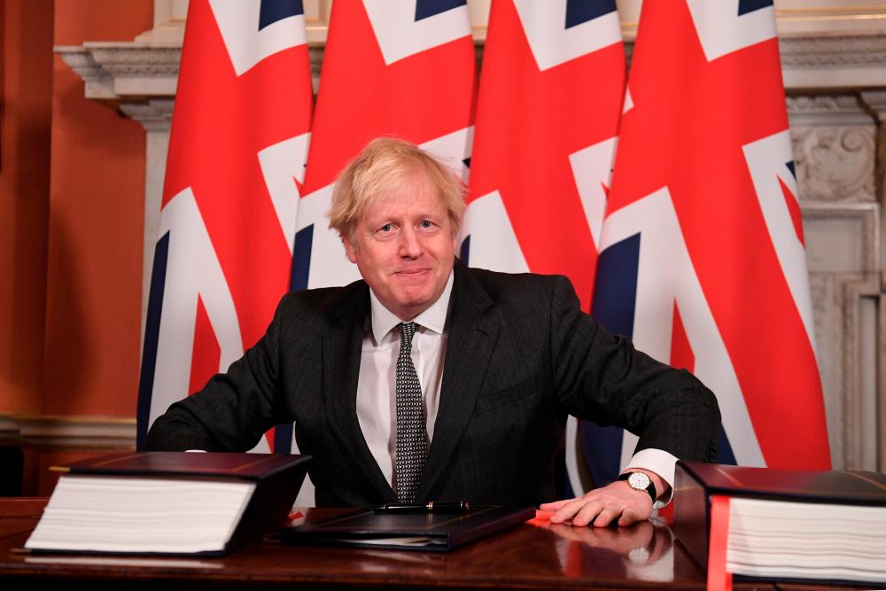 Taxes and food certificates: UK counts Brexit costs