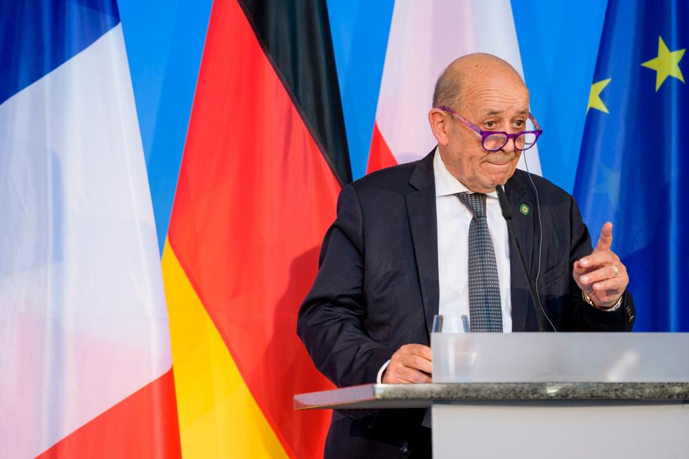 The Taliban are lying, France's foreign minister says