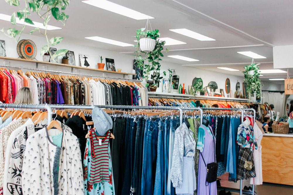 Thrifting as an alternative to fast fashion Thrifting as an alternative to fast fashion
