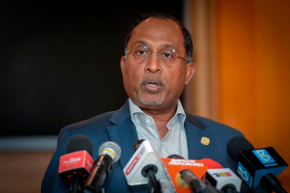 Tindakan bakar Al-Quran: Malaysia gesa masyarakat antarabangsa perangi Islamofobia - Zambry