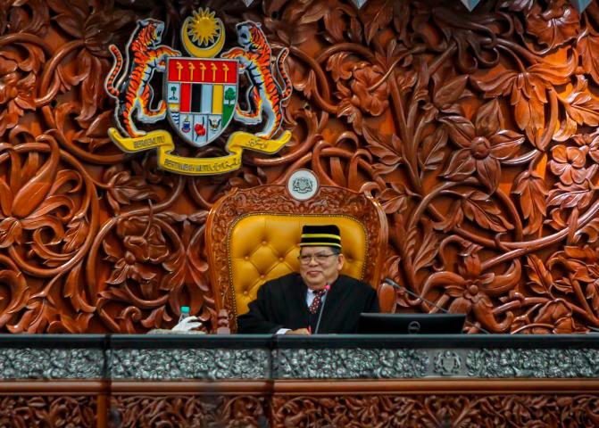 Tindakan tegas jika Ahli Parlimen guna perkataan berbaur perkauman, menghina: Speaker Tindakan tegas jika Ahli Parlimen guna perkataan berbaur perkauman, menghina: Speaker