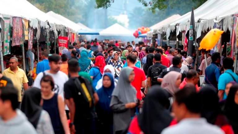 Tok Adis Ramadan Bazaar ordered to close for violating SOP