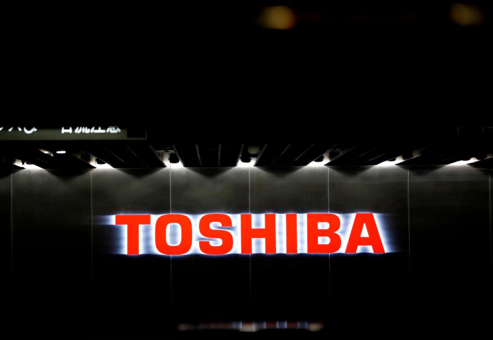 Toshibaâs chairman resists calls to resign, to bring in new directors