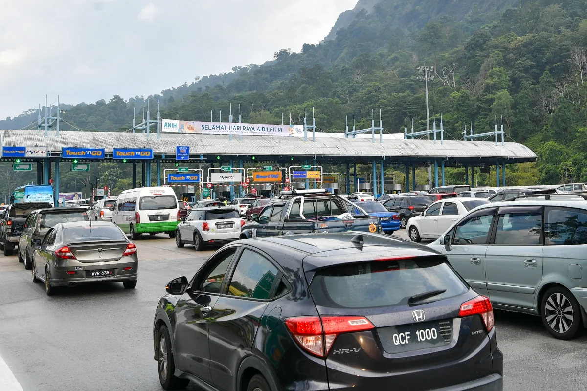 Traffic to east coast and north congested but under control