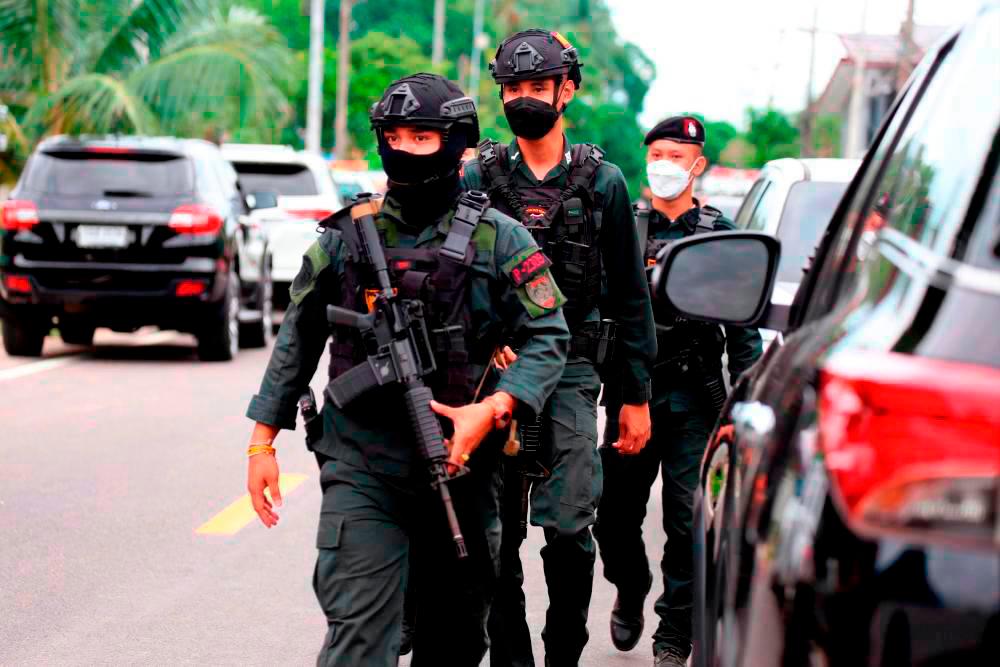 Tragedi pusat asuhan: Polis Thailand siasat insiden kru CNN buat pengambaran di lokasi kejadian Tragedi pusat asuhan: Polis Thailand siasat insiden kru CNN buat pengambaran di lokasi kejadian