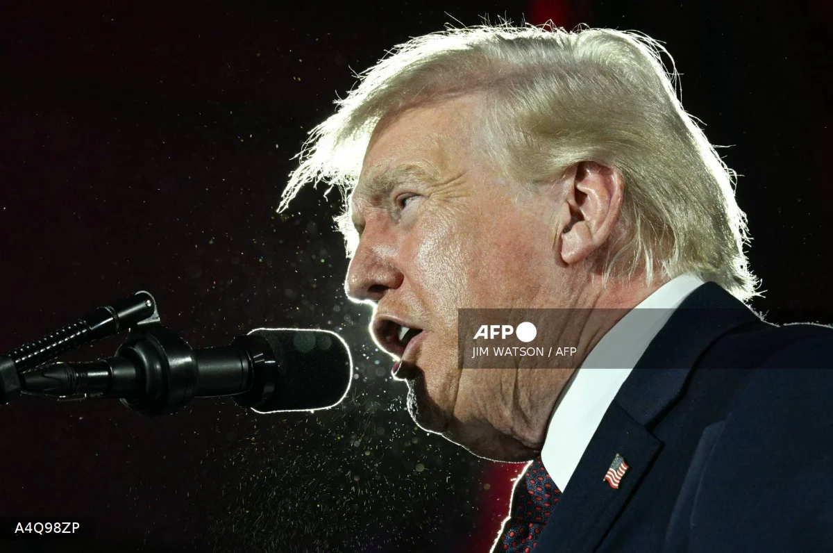 Trump orders pay for unpaid airport security workers