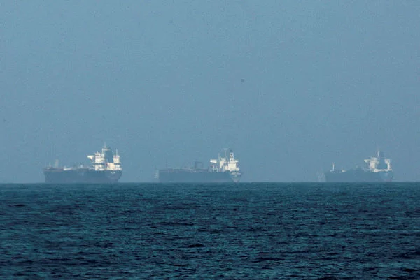 Trump_warns_Iran_of_massive_retaliation_over_Strait_of_Hormuz Trump warns Iran of massive retaliation over Strait of Hormuz