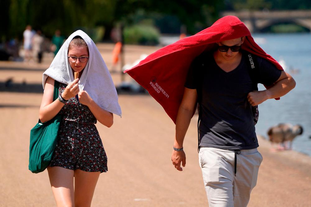 UK breaks all-time temperature record as heatwave batters Europe UK breaks all-time temperature record as heatwave batters Europe
