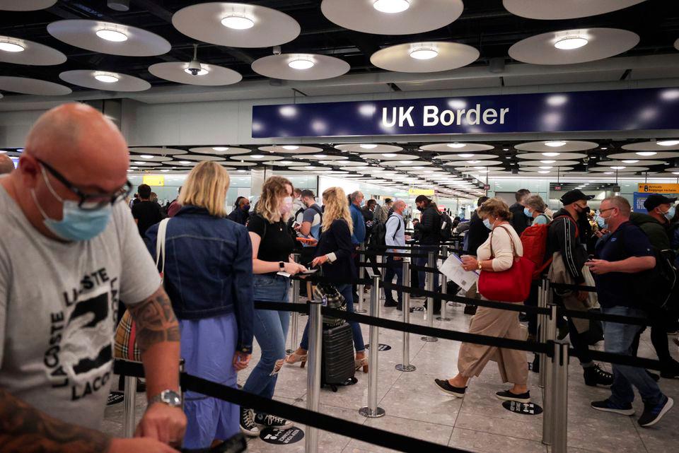 UK interior minister warns of Christmas airport delays due to strikes