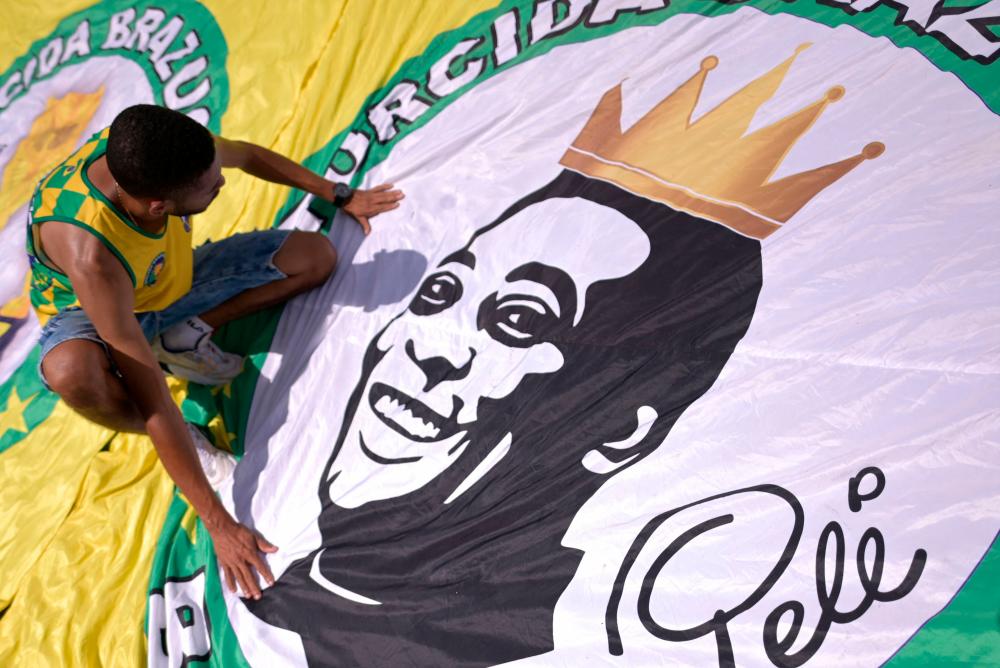 US football owes almost everything to Pele, says former New York Cosmos teammate