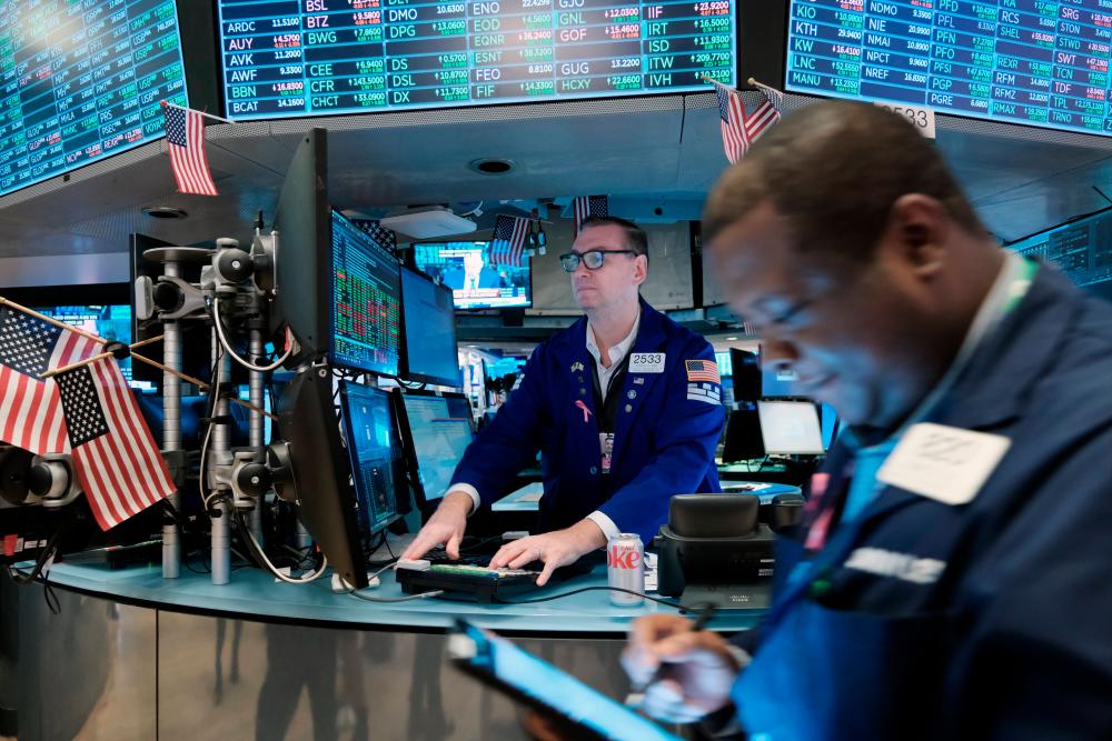 US stocks mixed as markets digest earnings