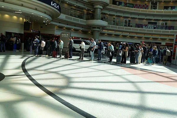 US_airport_chaos_set_to_worsen_as_shutdown_drags_on US airport chaos set to worsen as shutdown drags on