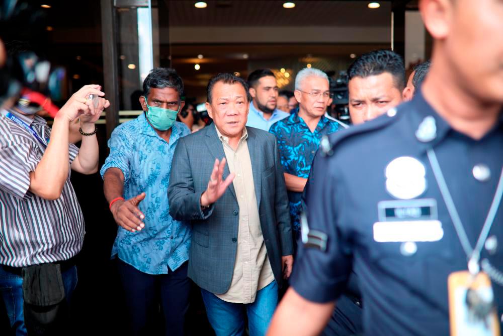 Umno, BN Sabah tarik sokongan kepada Hajiji sebagai Ketua Menteri