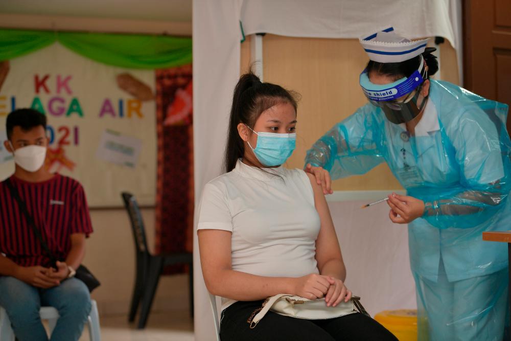 Vaccination against Covid-19 for teenagers in Sarawak starts today
