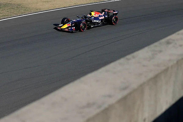 Verstappen slams 'undriveable' Red Bull after China qualifying