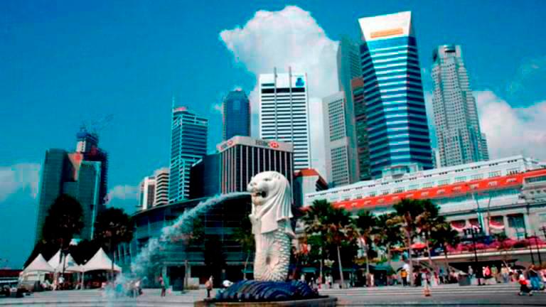 Warga Singapura terlepas tali gantung, dipenjara 16 tahun kerana miliki dadah Warga Singapura terlepas tali gantung, dipenjara 16 tahun kerana miliki dadah