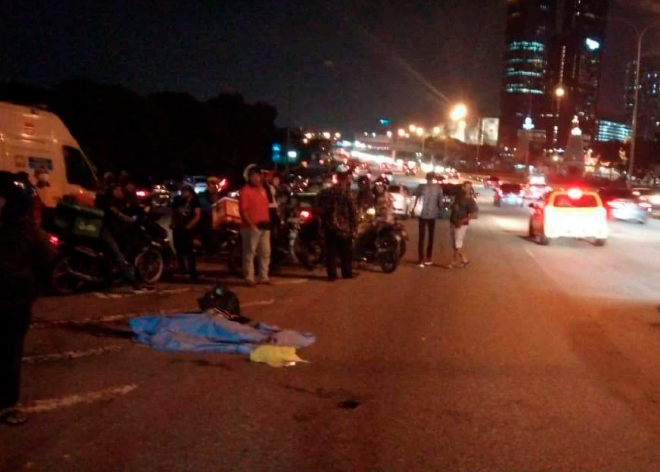 Woman killed in hit-and-run accident on Federal Highway