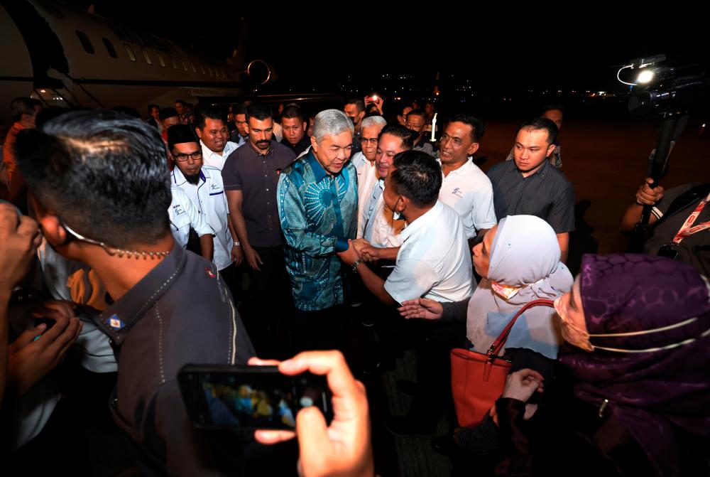 Zahid: Bincang dari hati ke hati, cari penyelesaian situasi ‘win-win’ Zahid: Bincang dari hati ke hati, cari penyelesaian situasi ‘win-win’