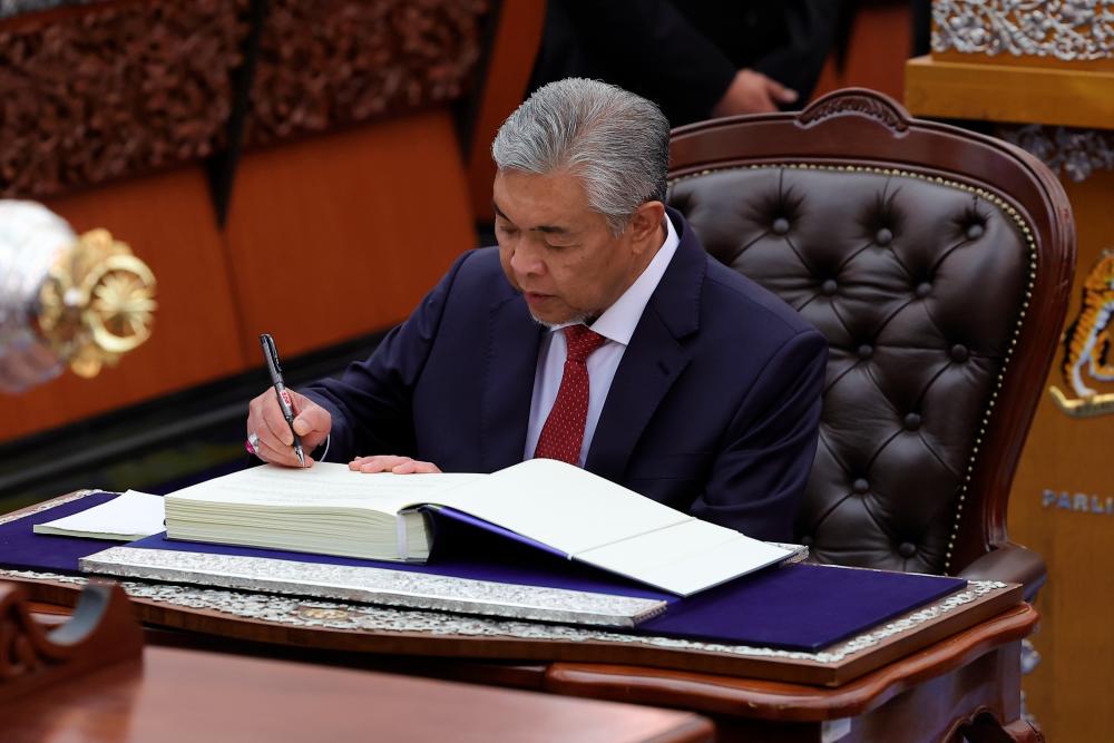 Zahid: Semua pihak perlu bergerak ke hadapan, fokus pembangunan negara 