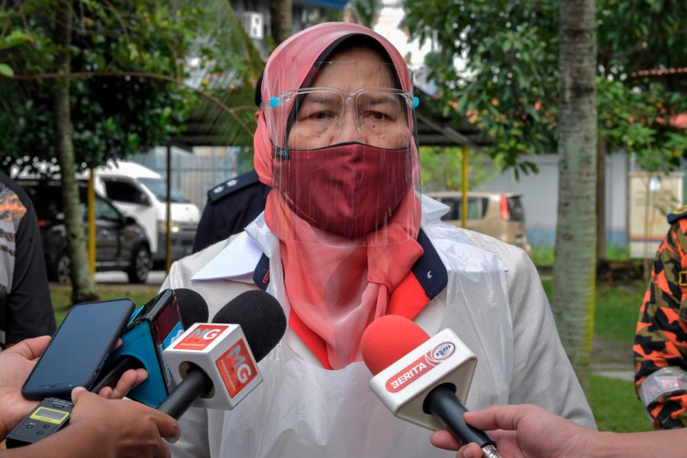 Zuraida to raise issue of citizenship for illegitimate child with government