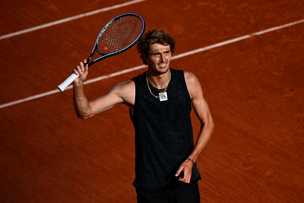 Zverev says French Open organisers favouring Alcaraz Zverev says French Open organisers favouring Alcaraz