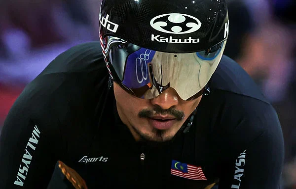 Azizulhasni clinches sprint bronze at UCI Track World Cup