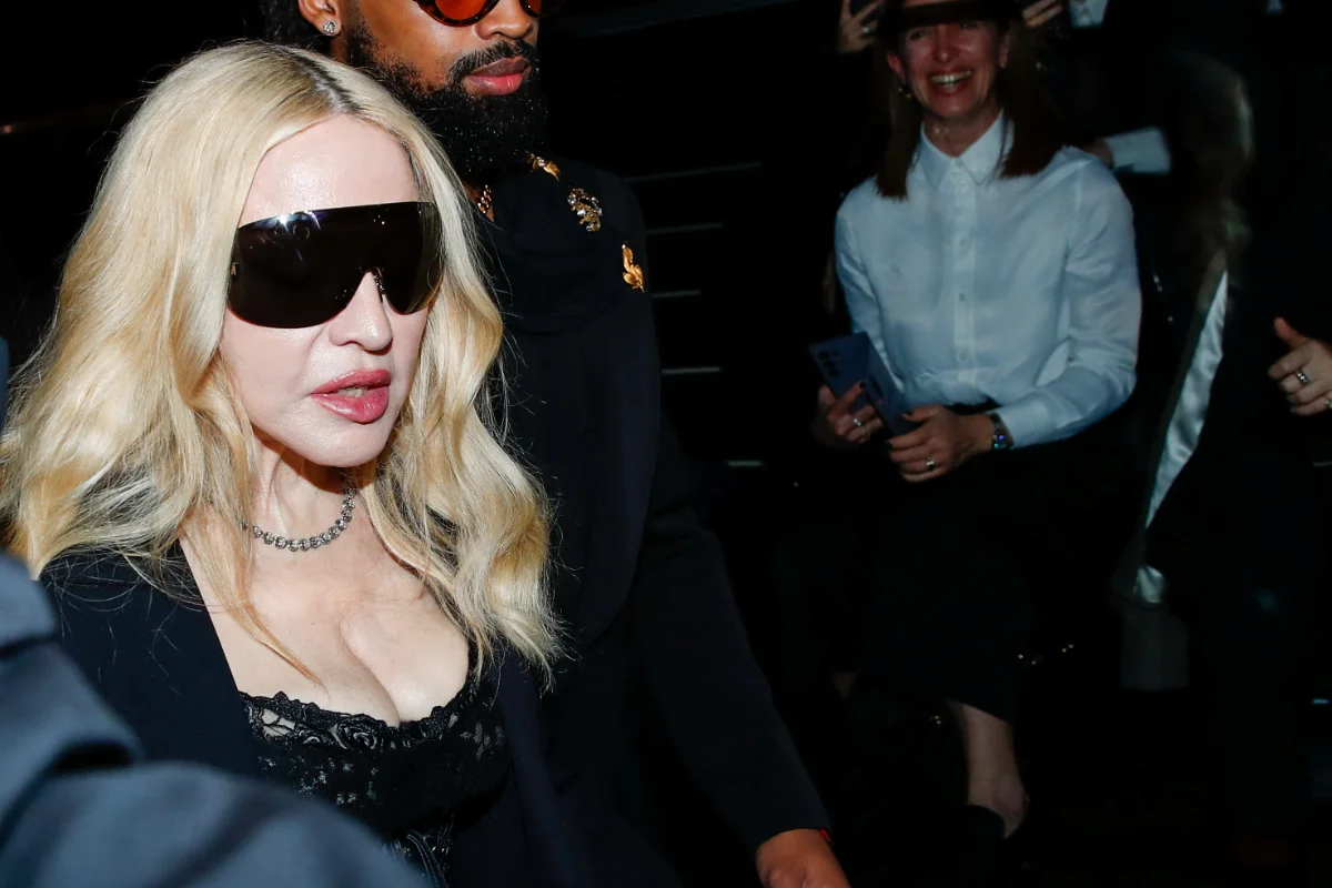 Madonna offers reward for missing Coachella costumes