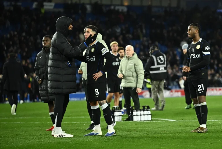 Brighton crush Chelsea to pile pressure on under-fire Rosenior