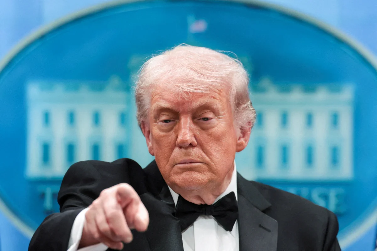 Trump meets security team on Iran strait offer Trump meets security team on Iran strait offer