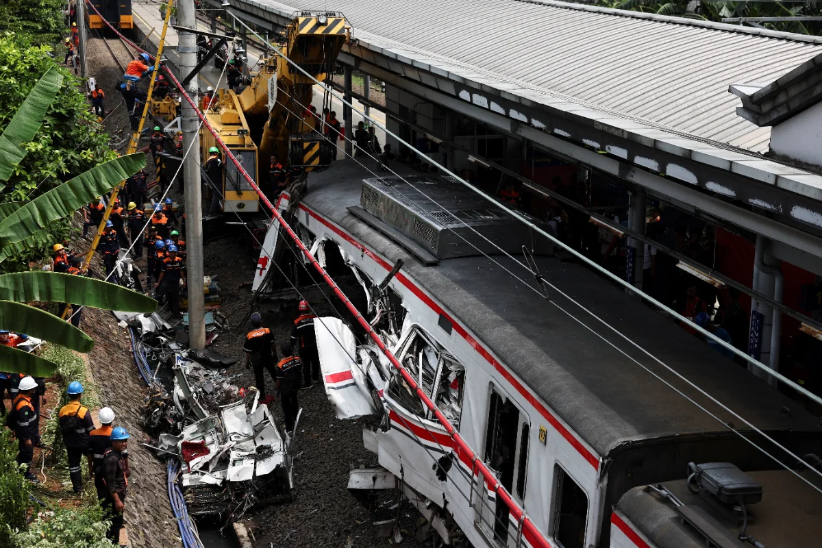 Jakarta train collision: Death toll climbs to 14, dozens still injured