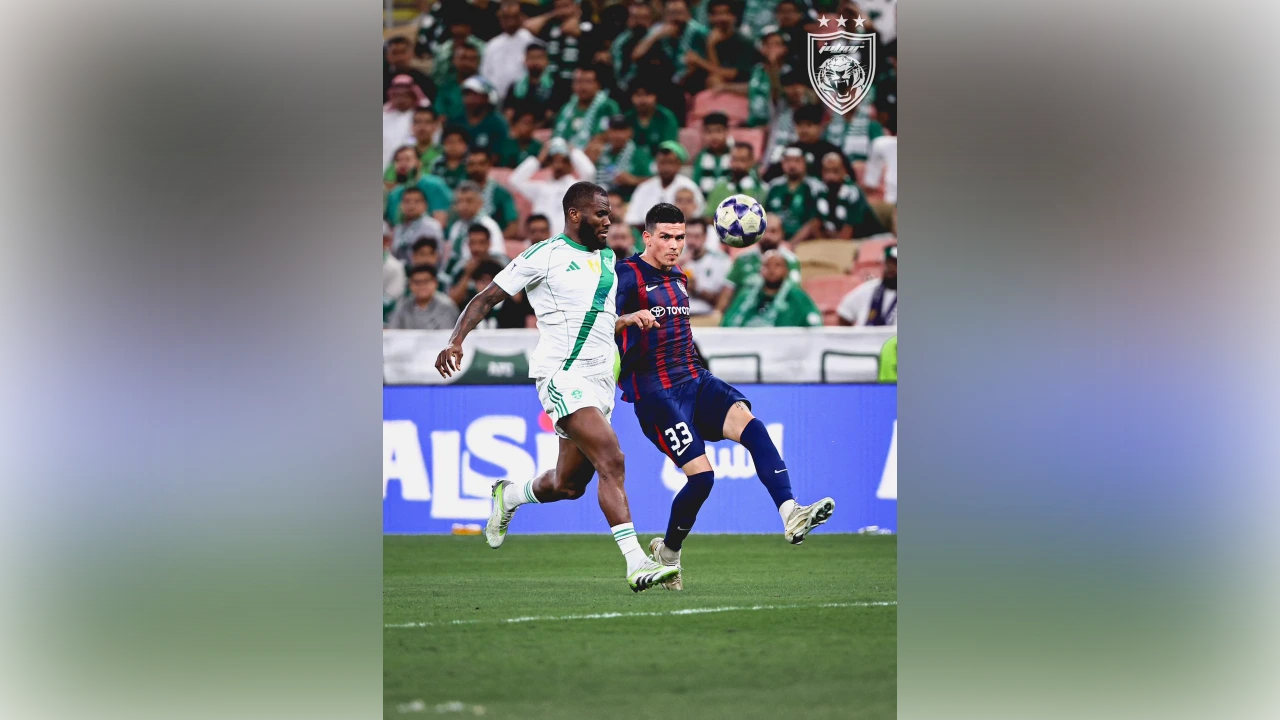 Al Ahli battle past JDT with 10 men to reach ACL semis Al Ahli battle past JDT with 10 men to reach ACL semis