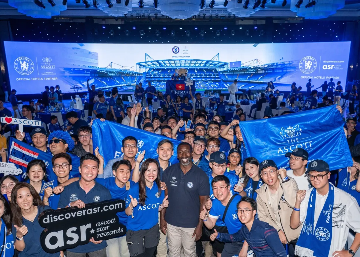 The famous CFC makes Vietnam debut with Chelsea legend Jimmy Floyd Hasselbaink at Ascott Tay Ho Hanoi