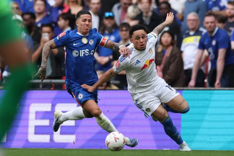 Enzo Fernandez fires Chelsea into FA Cup final after Rosenior sacking