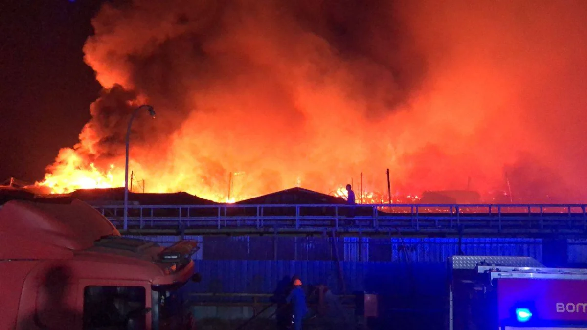 About 200 houses razed in Sandakan water village fire
