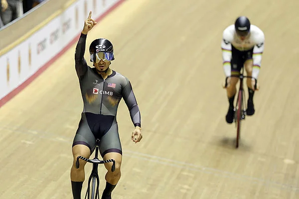 Azizulhasni stuns world champ for keirin gold