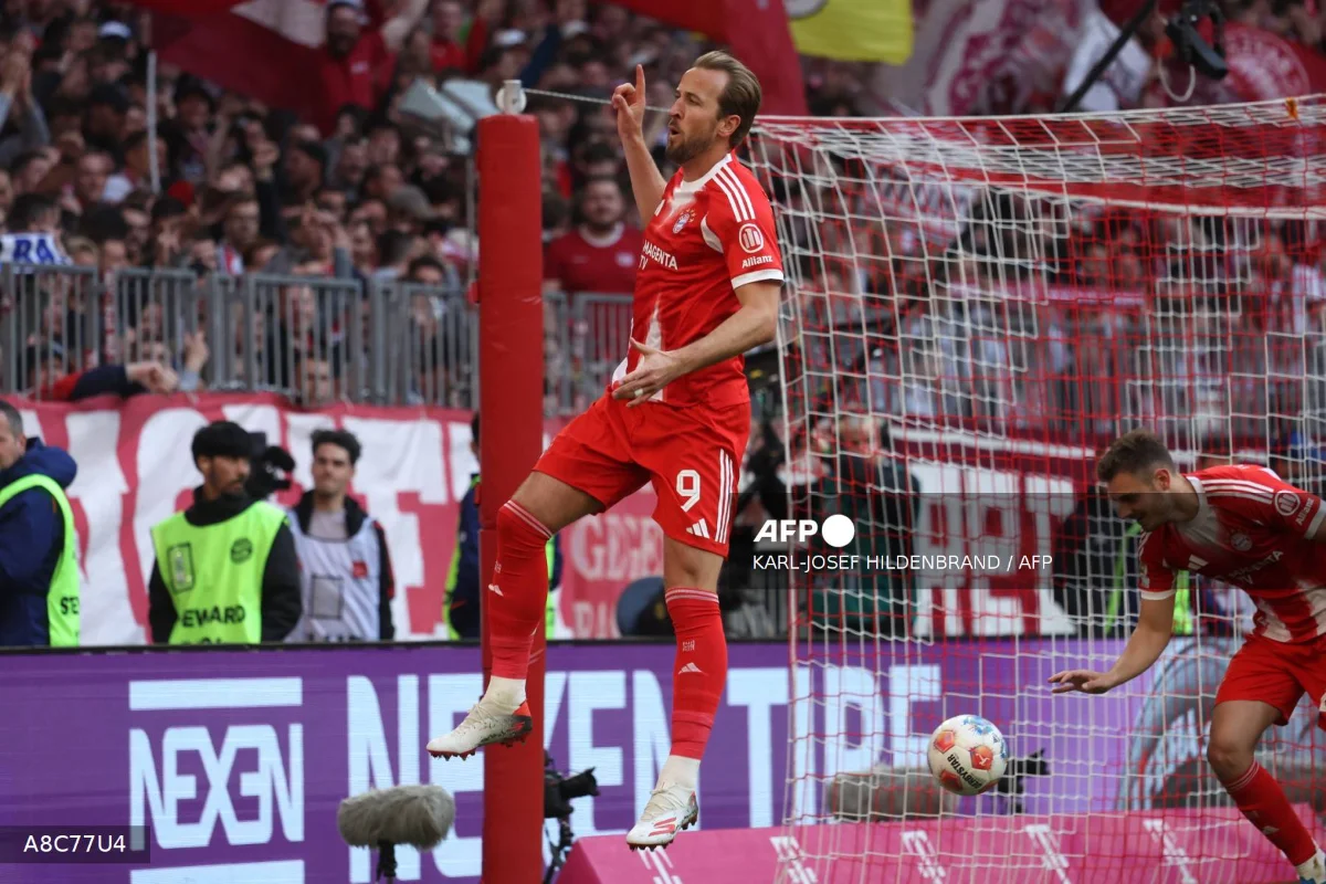 Bayern Munich clinch Bundesliga title with 4-2 win over Stuttgart