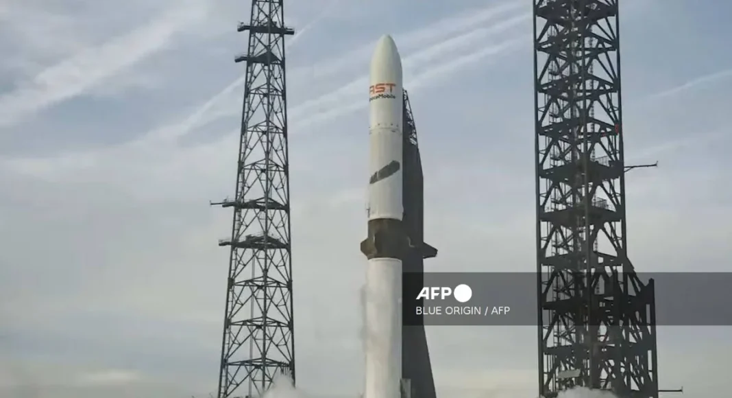 Blue Origin reuses New Glenn booster in landmark launch
