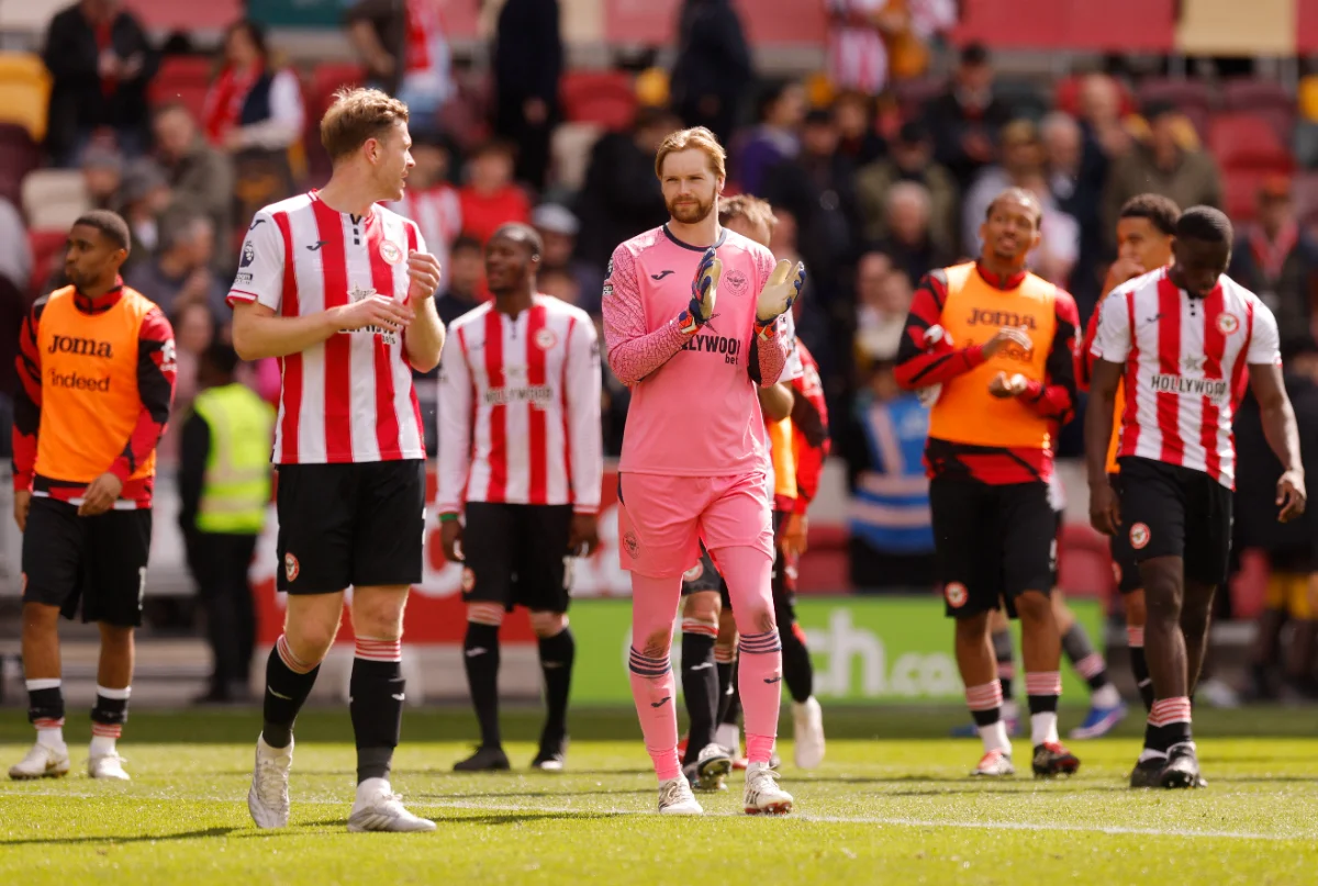 Brentford blow chance for top six in Fulham stalemate