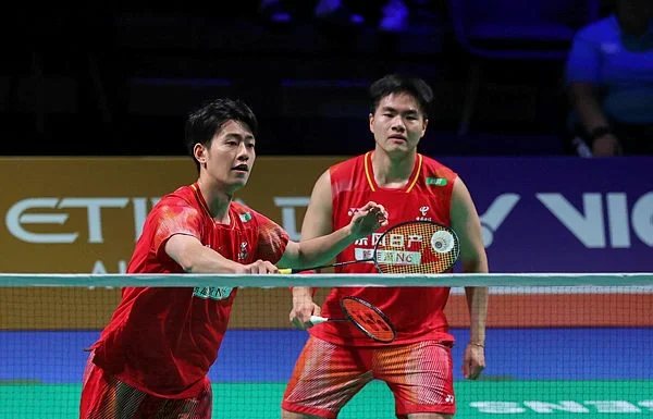 China’s Thomas, Uber Cup teams begin title defence with 5-0 wins