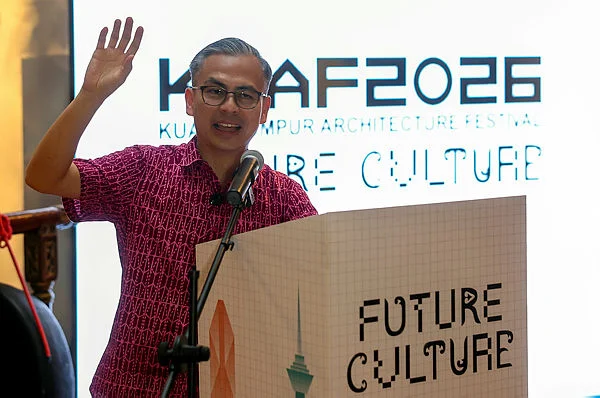 Fahmi calls for regular media briefings on Malaysia-Indonesia border