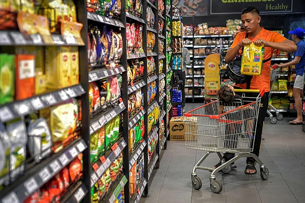 Government assures basic supply stable amid global crisis